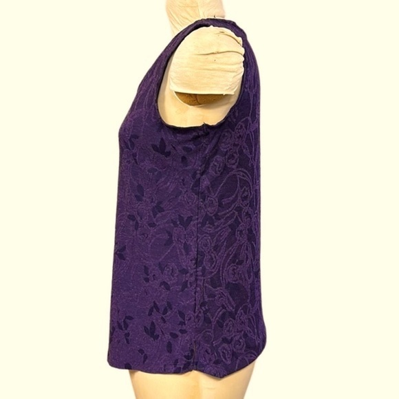 Simply Vera Vera Wang | Floral Jacquard Tank Top in Purple Velvet S - Picture 3 of 10